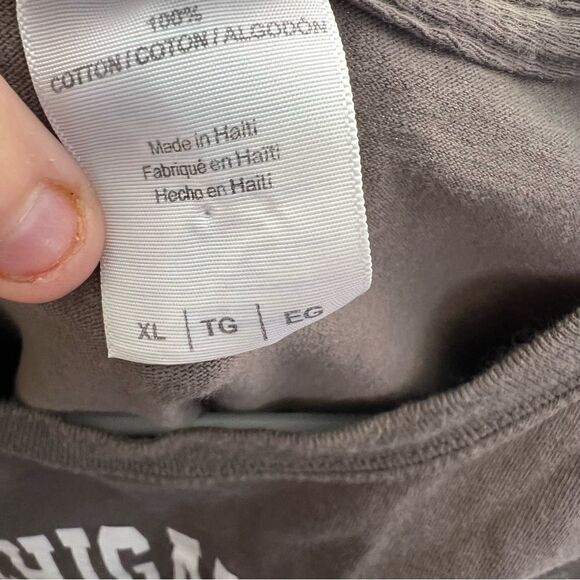 Michigan Spartans graphic T-shirt, men’s size XL - Picture 3 of 5